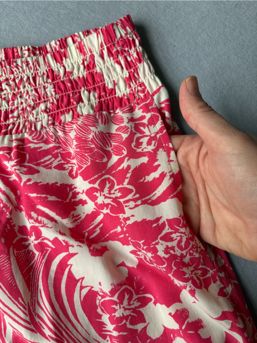 J. Jill Cream and Pink Tropical Floral A-Line Pull-On Skirt Ruched Waist sz L - Picture 3 of 8